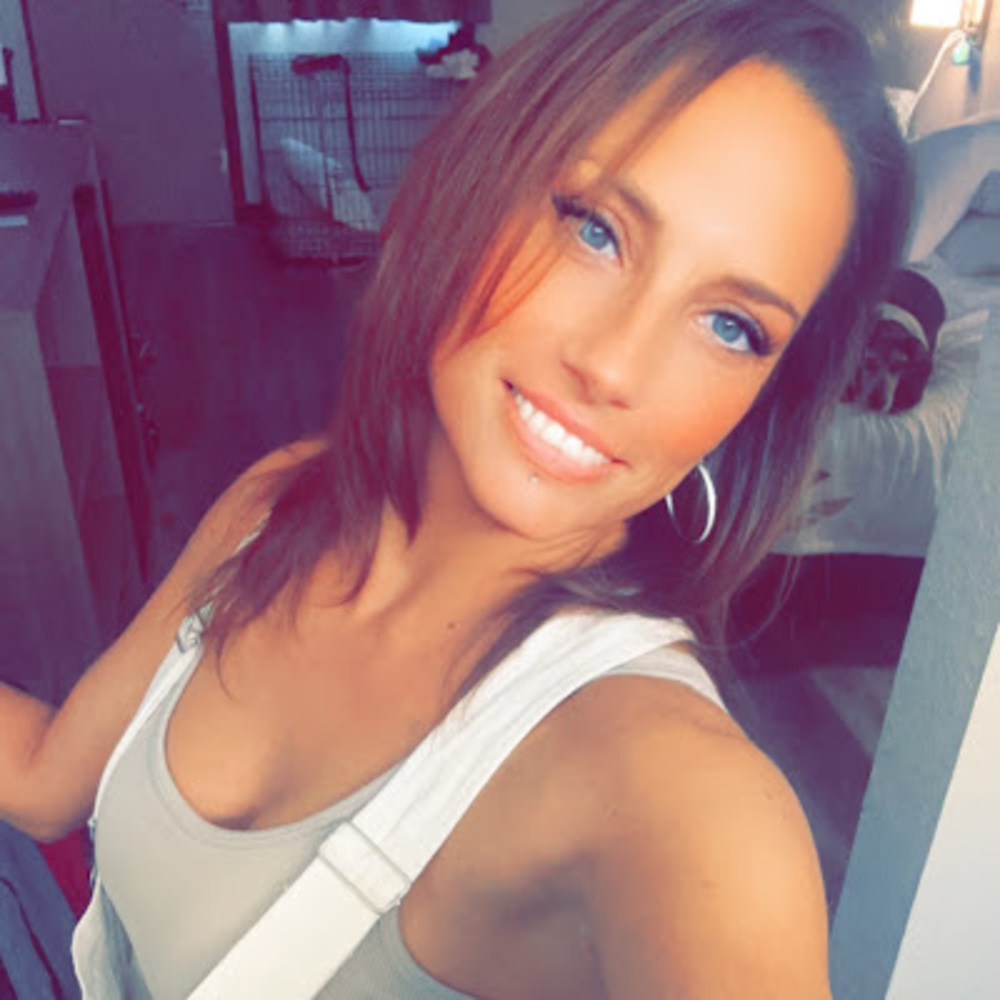 Meet your Posher, Amber